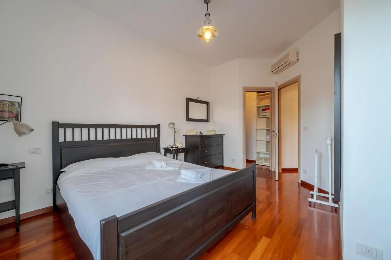 Genoa Sturla Comfy Apartment